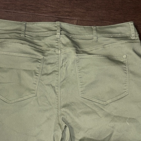 D/C Jeans women’s, olive green, denim, size 24, pockets, - Picture 8 of 11